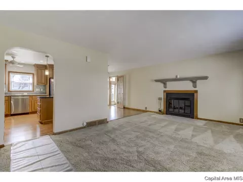 17 Ranger Dr, Springfield, IL 62702 photo 7