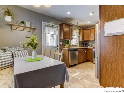 2100 Pickett Street St, Springfield, IL 62703 photo 8