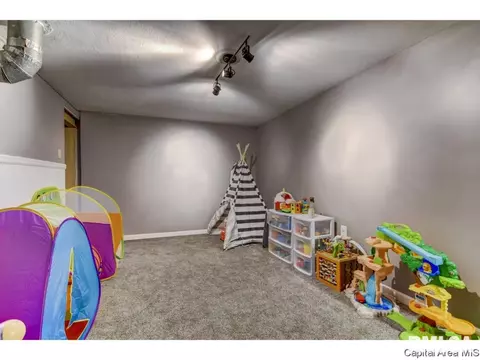 2100 Pickett Street St, Springfield, IL 62703 photo 22
