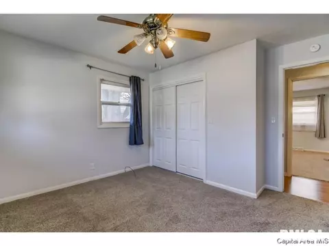 2404 Gillespie, Springfield, IL 62704 photo 14