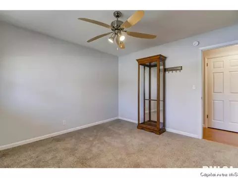 2404 Gillespie, Springfield, IL 62704 photo 15