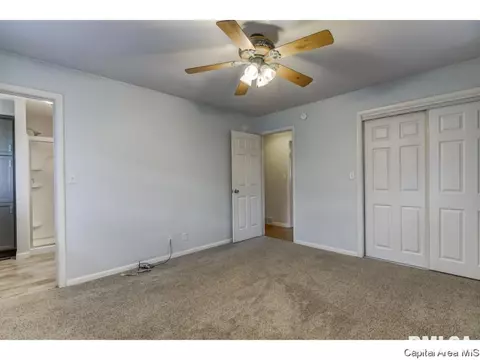 2404 Gillespie, Springfield, IL 62704 photo 20