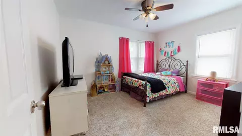 2053 N 21st St, Springfield, IL 62702 photo 12