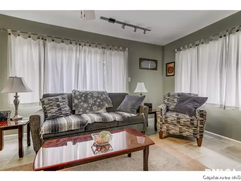 2212 Parkview Dr, Springfield, IL 62704 photo 12
