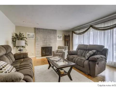 2212 Parkview Dr, Springfield, IL 62704 photo 5