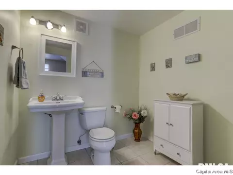 2212 Parkview Dr, Springfield, IL 62704 photo 28