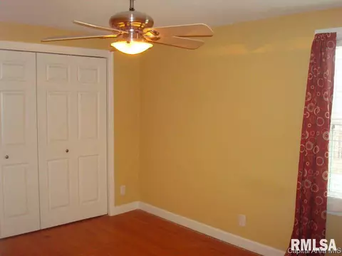 2429 S 8th St, Springfield, IL 62703 photo 10