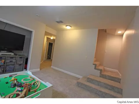 69 Navajo Dr, Springfield, IL 62711 photo 27