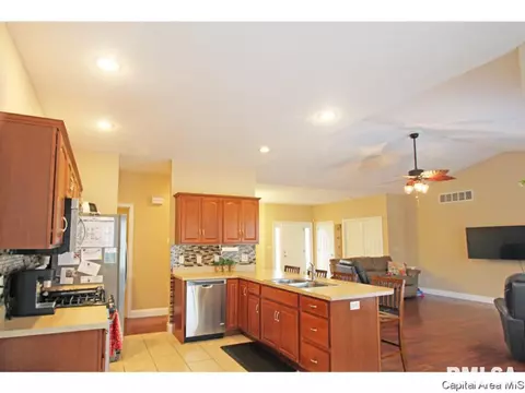 69 Navajo Dr, Springfield, IL 62711 photo 10