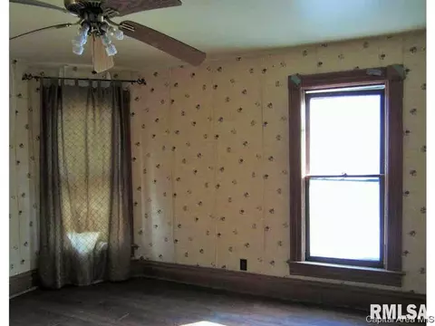 515 S State St, Springfield, IL 62704 photo 3