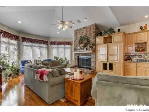 4840 Old Jacksonville Rd, Springfield, IL 62711 photo 11