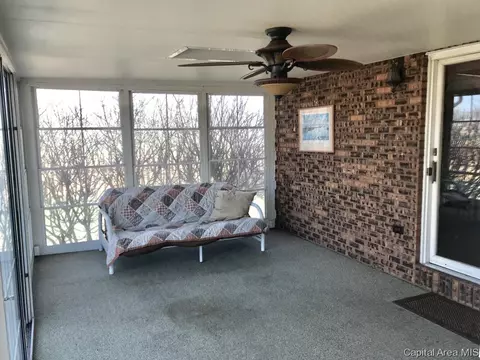 1900 Jackson Ave, Beardstown, IL 62618 photo 17
