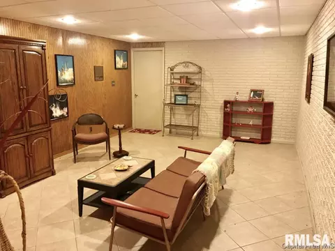 1900 Jackson Ave, Beardstown, IL 62618 photo 29