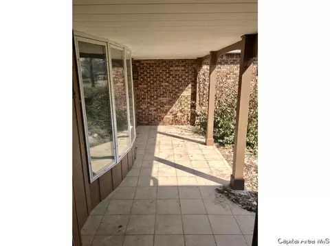 1900 Jackson Ave, Beardstown, IL 62618 photo 6