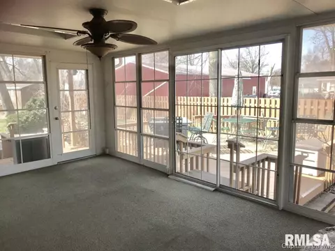 1900 Jackson Ave, Beardstown, IL 62618 photo 18