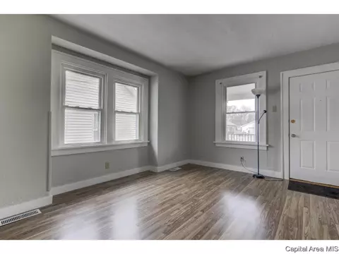 2158 E Capitol, Springfield, IL 62703 photo 6
