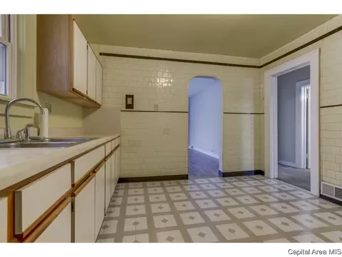 2158 E Capitol, Springfield, IL 62703 photo 19