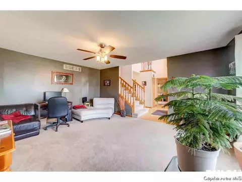 1116 Bridle Path Ln, Springfield, IL 62712 photo 4