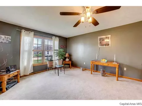 1116 Bridle Path Ln, Springfield, IL 62712 photo 3
