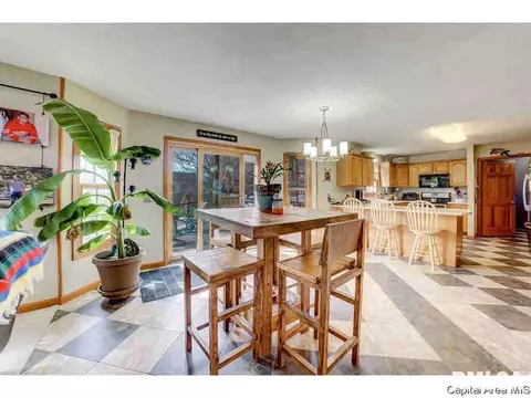 1116 Bridle Path Ln, Springfield, IL 62712 photo 8