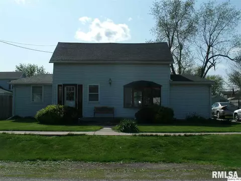 120 S Chestnut, Mendon, IL 62351 photo 1