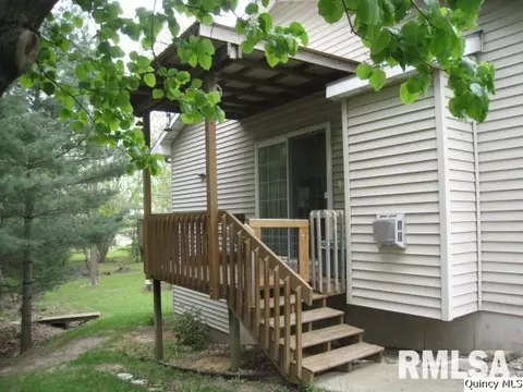320 Schoch Dr, Mendon, IL 62351 photo 13
