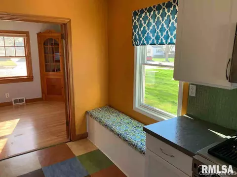 2065 N 6th St, Springfield, IL 62702 photo 8