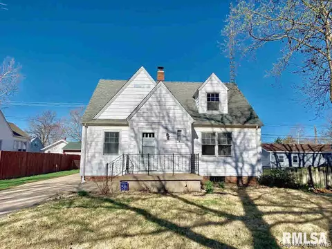 2065 N 6th St, Springfield, IL 62702 photo 2