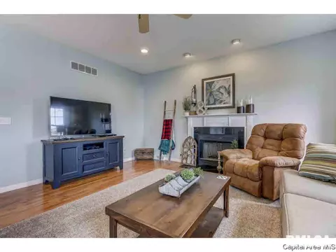 2720 Wordsworth, Springfield, IL 62711 photo 16