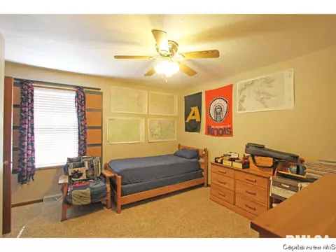 4625 Barrington, Springfield, IL 62711 photo 17