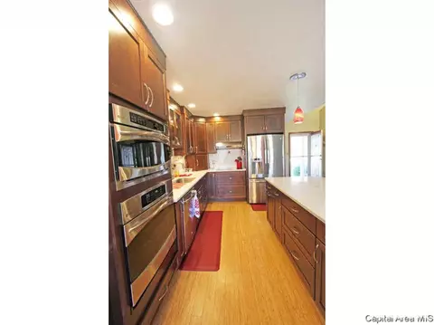 4625 Barrington, Springfield, IL 62711 photo 7