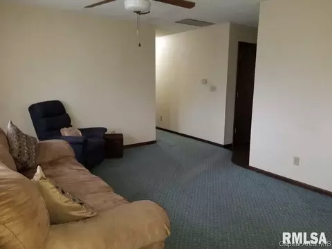 1812 Reading Rd, Springfield, IL 62703 photo 8