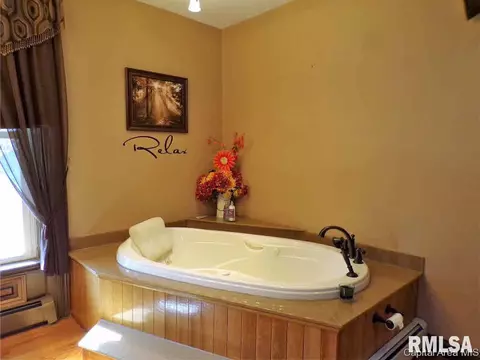 101 E Ontario Rd, Oneida, IL 61467 photo 22