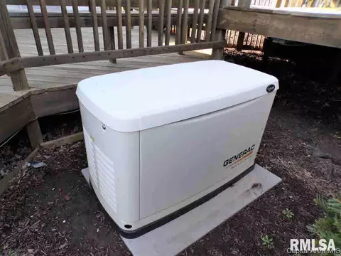 101 E Ontario Rd, Oneida, IL 61467 photo 8