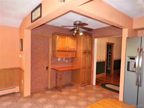 101 E Ontario Rd, Oneida, IL 61467 photo 14