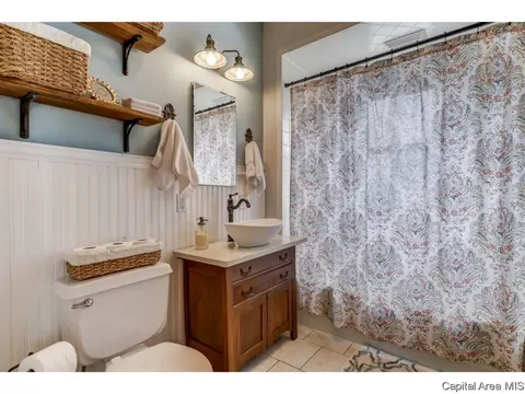 721 S Douglas Ave, Springfield, IL 62704 photo 24