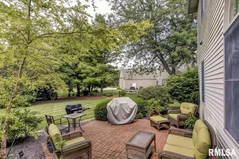 3215 Falcon Point Pt, Springfield, IL 62711 photo 4