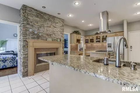 3215 Falcon Point Pt, Springfield, IL 62711 photo 10