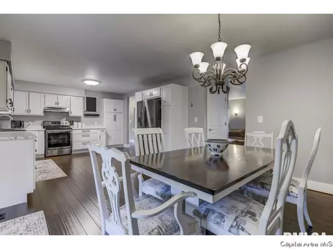 107 Exmore Dr, Springfield, IL 62704 photo 10