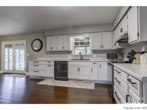 107 Exmore Dr, Springfield, IL 62704 photo 5