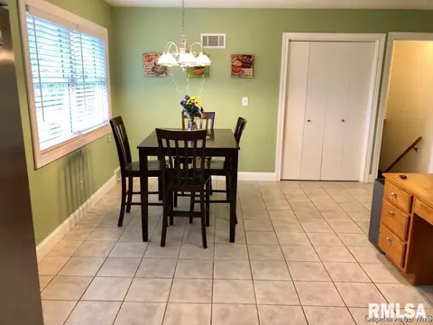 2017 Fairway Dr, Springfield, IL 62704 photo 9