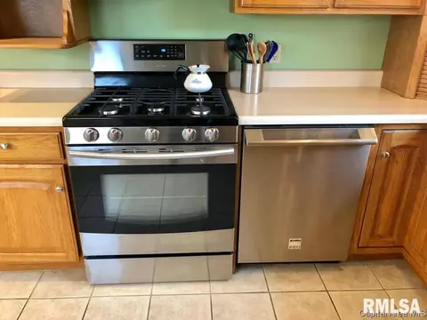 2017 Fairway Dr, Springfield, IL 62704 photo 12