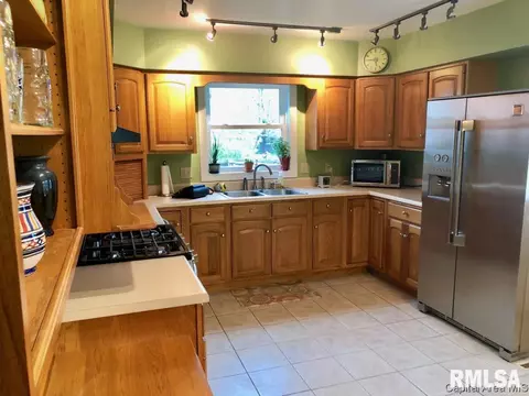 2017 Fairway Dr, Springfield, IL 62704 photo 11