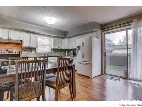 2426 Idlewild, Springfield, IL 62704 photo 17