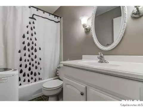 2426 Idlewild, Springfield, IL 62704 photo 21