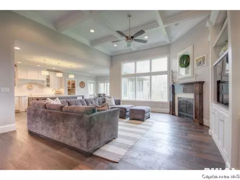 2617 Old Bachelor Trl, Springfield, IL 62711 photo 2