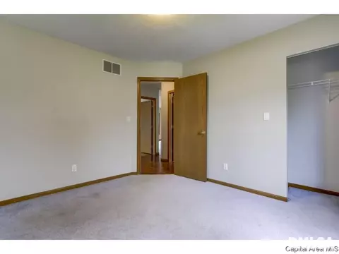 4372 Comanche, Springfield, IL 62711 photo 21