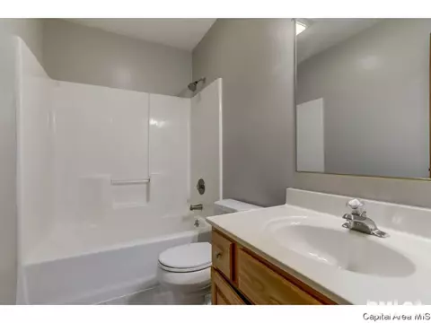 4372 Comanche, Springfield, IL 62711 photo 18
