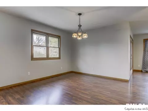 4372 Comanche, Springfield, IL 62711 photo 8