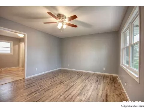 2553 Sandgate Rd, Springfield, IL 62702 photo 9